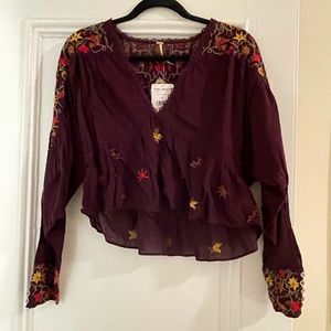 Free People cropped blouse NWT dark brown with floral embroidery size small